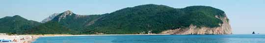 Bujarica beach, Montenegro © National Organisation of Montenegro.