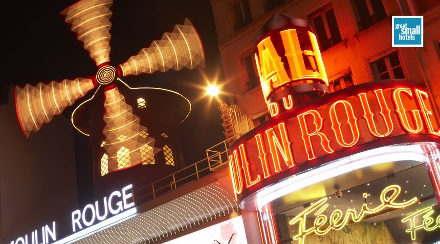 Christmas-Moulin-Rouge-paris