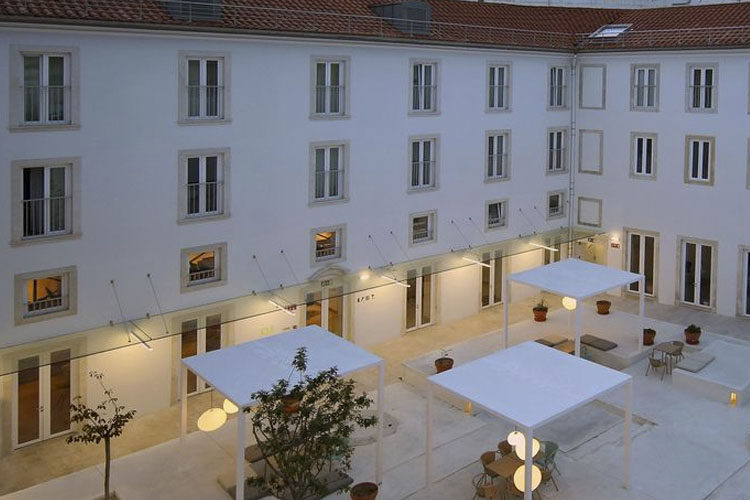 Patio - Hotel Convento do Salvador - Lisboa