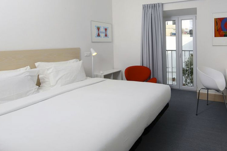 Superior Double Room - Hotel Convento do Salvador - Lisboa