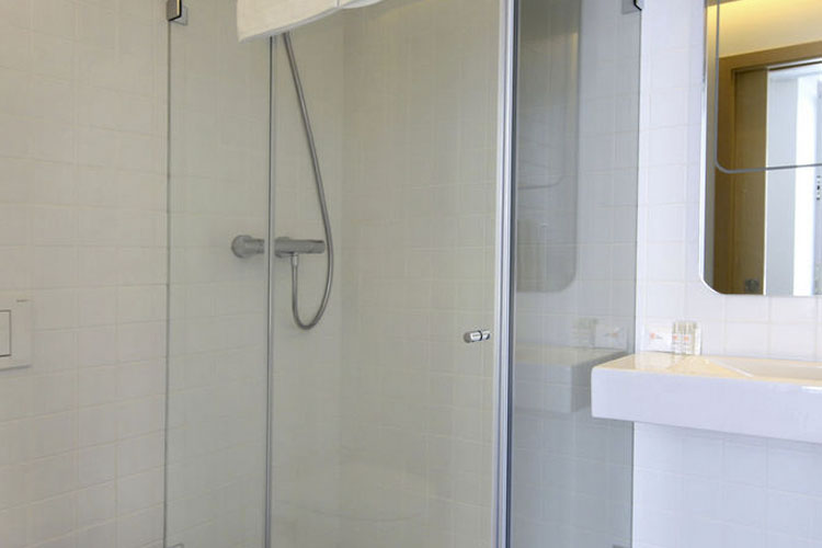 Bathroom - Hotel Convento do Salvador - Lisboa