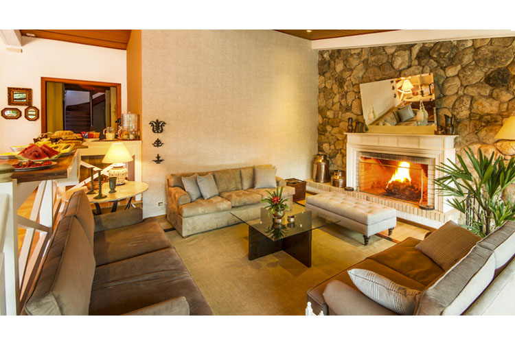Lounge - Apple House - Campos do Jordão