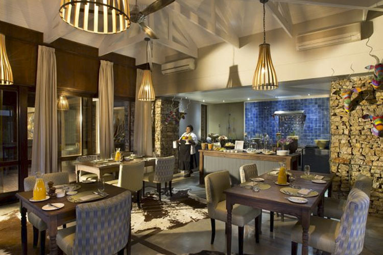 Dining Room - Kwandwe Private Game Reserve - Grahamstown