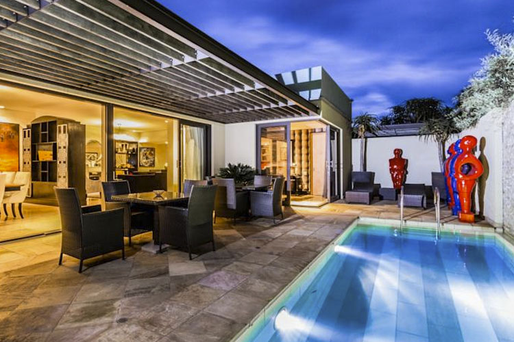 Pool - No 5 Boutique Art Hotel - Port Elizabeth