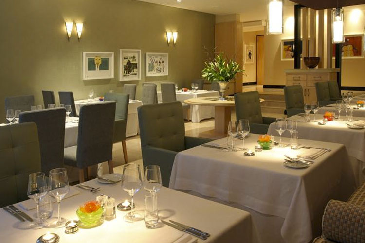 Dining Room - No 5 Boutique Art Hotel - Port Elizabeth