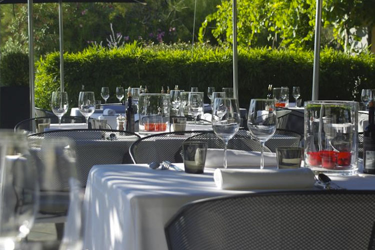 Exterior Dining Room - Bdesign & Spa - Paradou