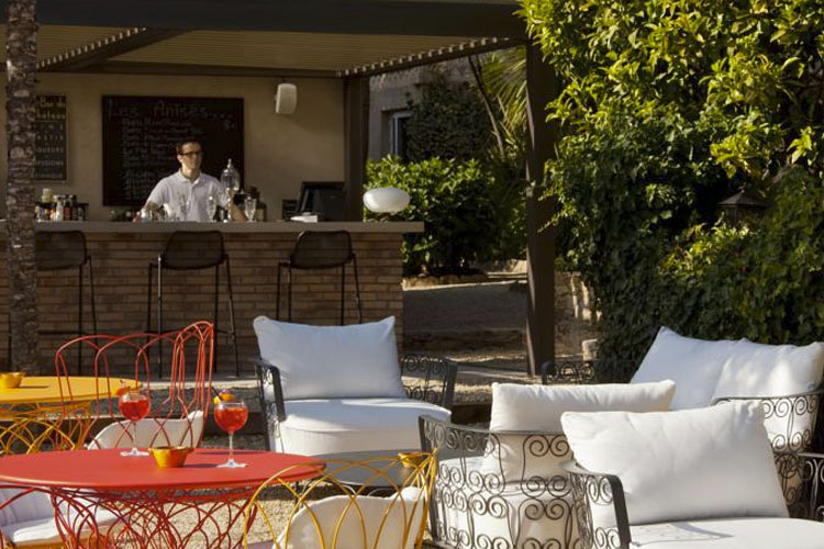 Exterior Dining Room - Château de Valmer - La Croix-Valmer