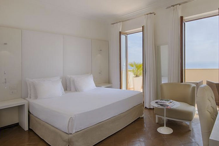 Junior Suite with Terrace - Grand Hotel Convento di Amalfi - Côte amalfitaine