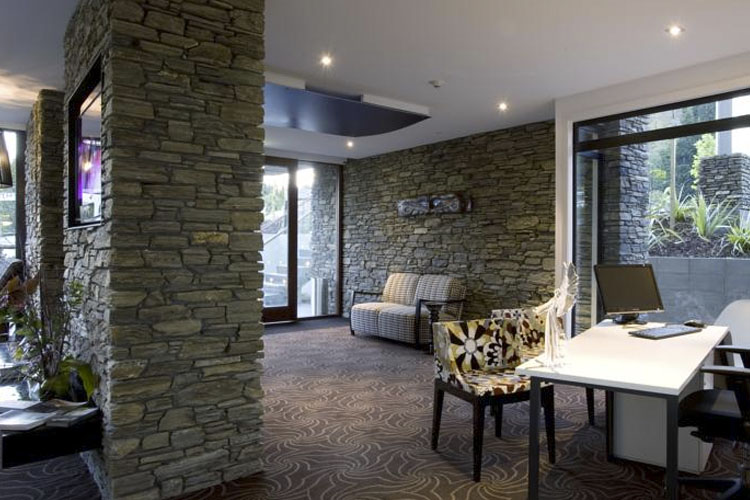 Reception - Queenstown Park Boutique Hotel - Queenstown