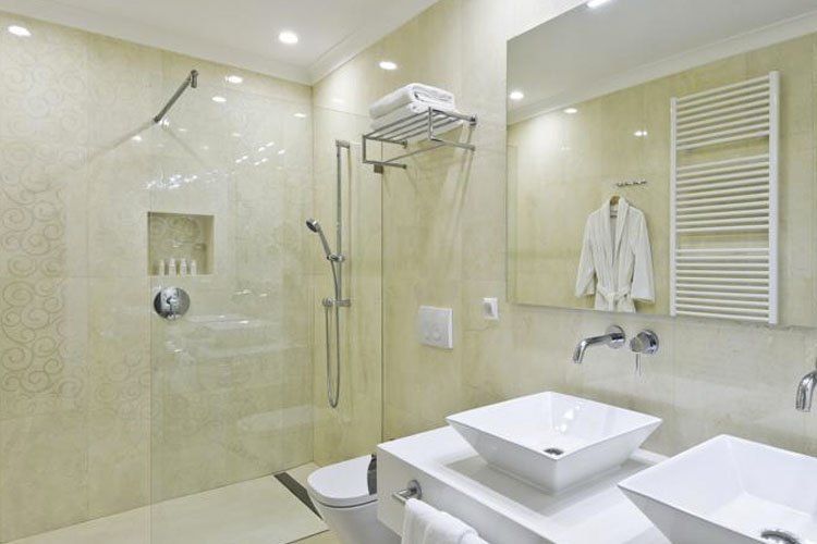 Bathroom - Adele Hotel - Pécs