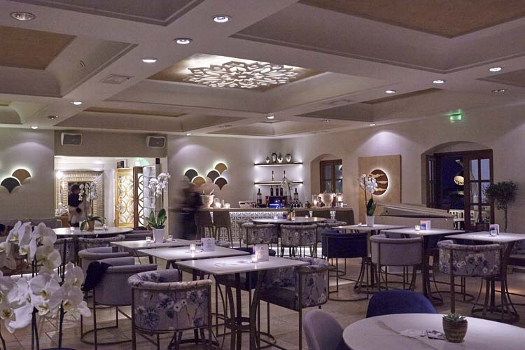 Restaurant - La Maltese Estate, Buddha-Bar Beach - Imerovigli