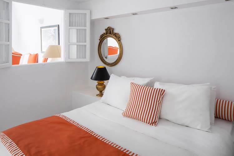 Senior Suite with Caldera View - La Maltese Estate, Buddha-Bar Beach - Imerovigli