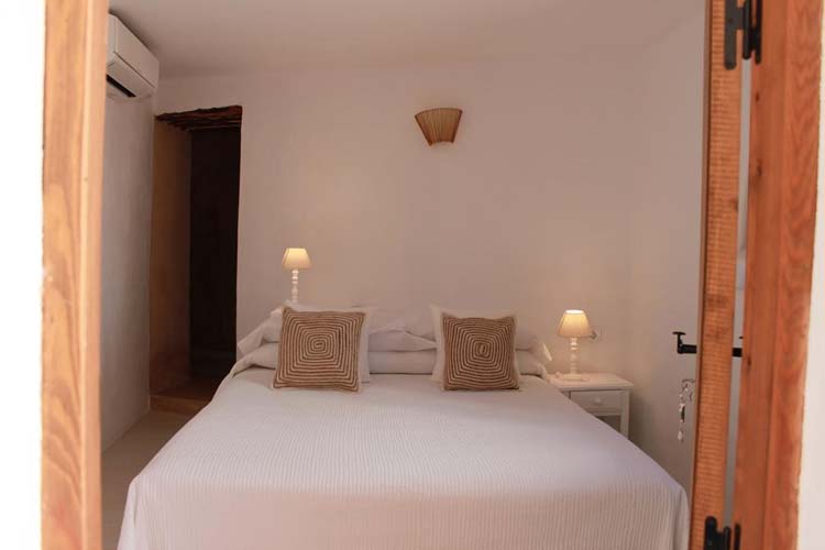 Superior Queen Room - Agroturismo Can Cosmi Prats - Santa Gertrudis de Fruitera