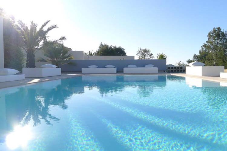 Pool - Los Jardines de Palerm - San José