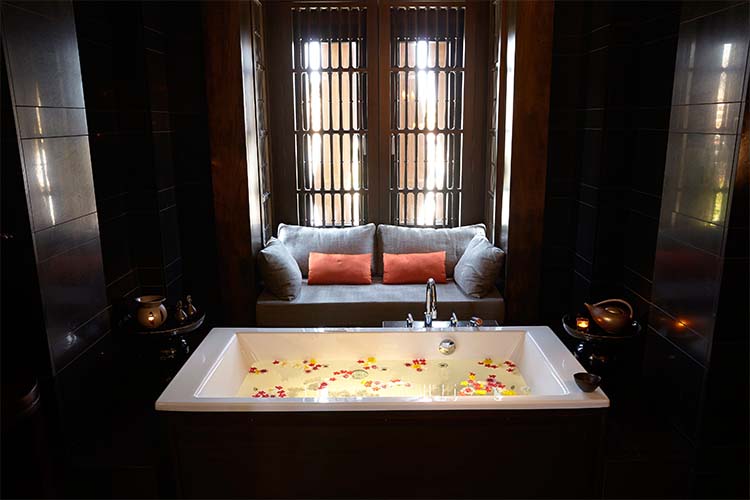 Bathtub Treatments - Bohemia Suites & Spa - Maspalomas