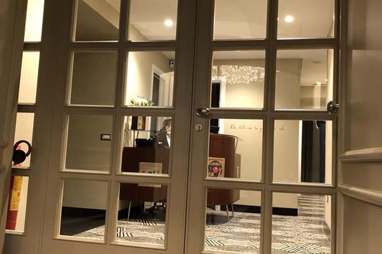 Entrance - Caruso Place Boutique - Nápoles