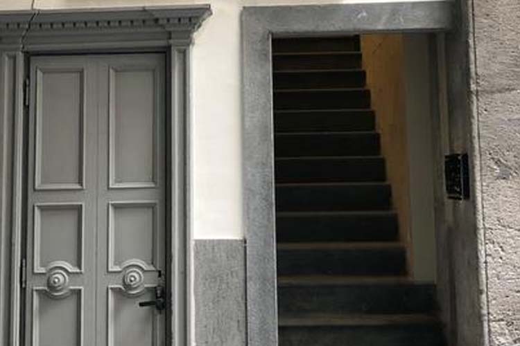 Staircase - Caruso Place Boutique - Nápoles