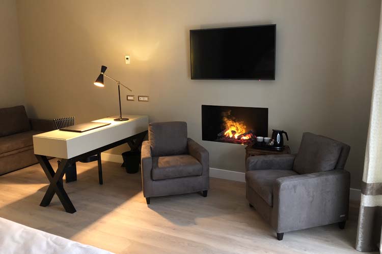 Suite Teatro San Carlo - Caruso Place Boutique - Nápoles