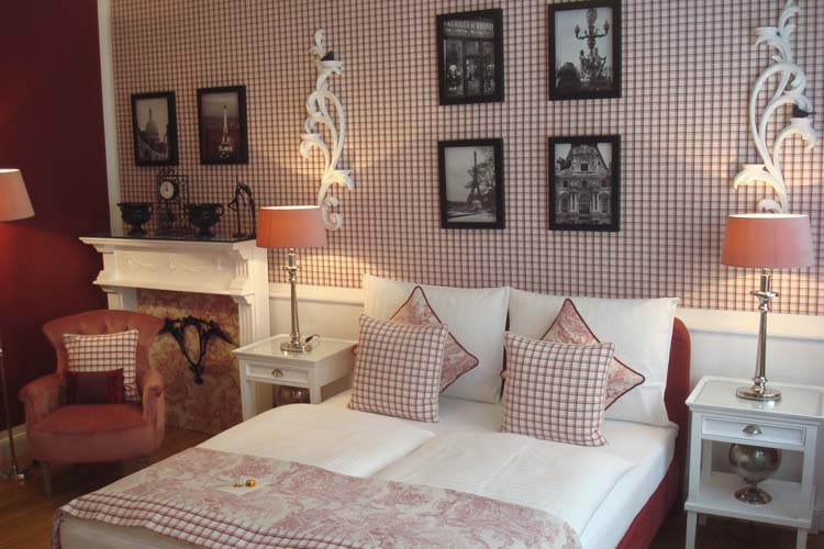 Superior Double Room - Hotel Sir & Lady Astor - Düsseldorf