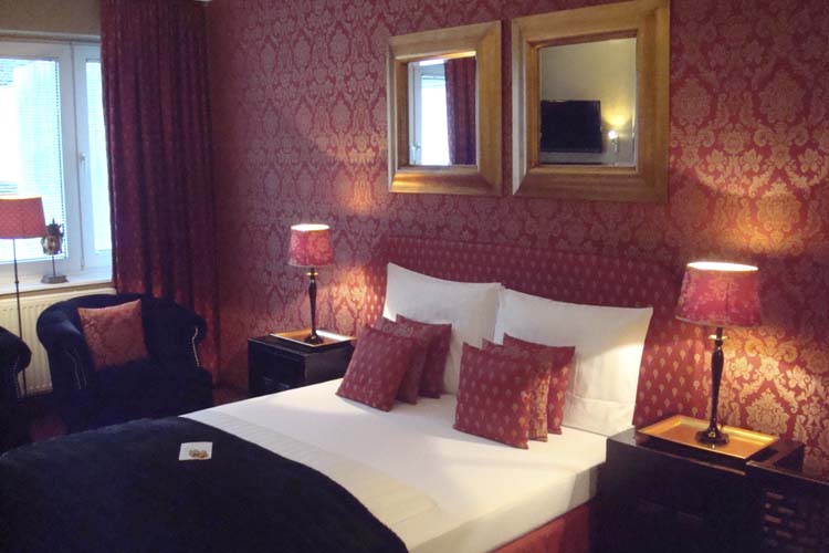 Superior Double Room - Hotel Sir & Lady Astor - Düsseldorf