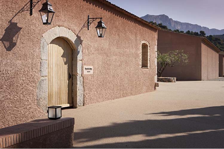 Entrance - Terra Dominicata - Escaladei