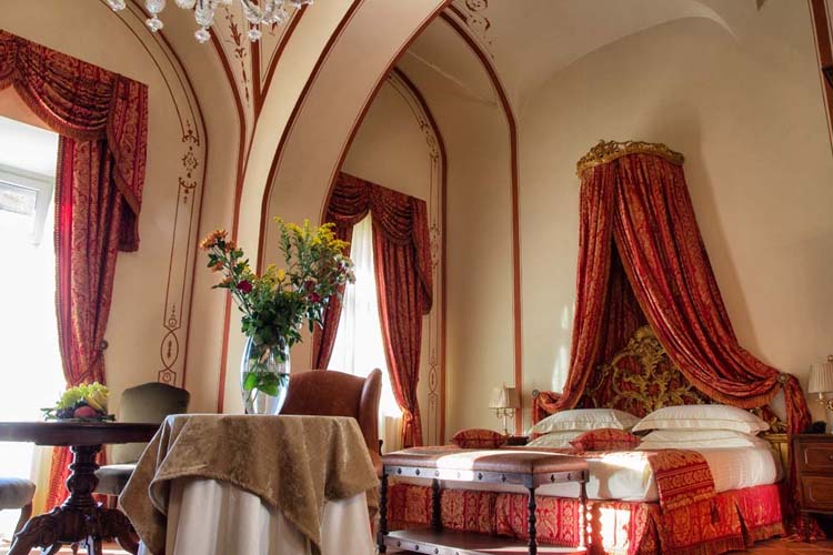 Castle Room - Castello Di Guarene - Guarene