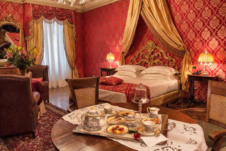 Castle Deluxe Room - Castello Di Guarene - Guarene