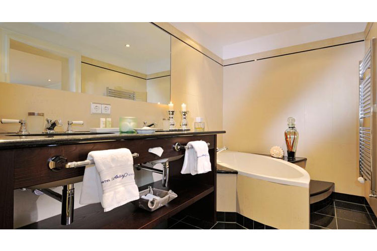 Deluxe Suite Bath - Hotel Arlberg Lech - Lech am Arlberg
