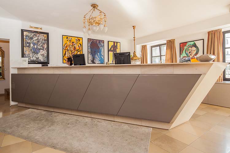 Reception - Schlossberghotel - Graz