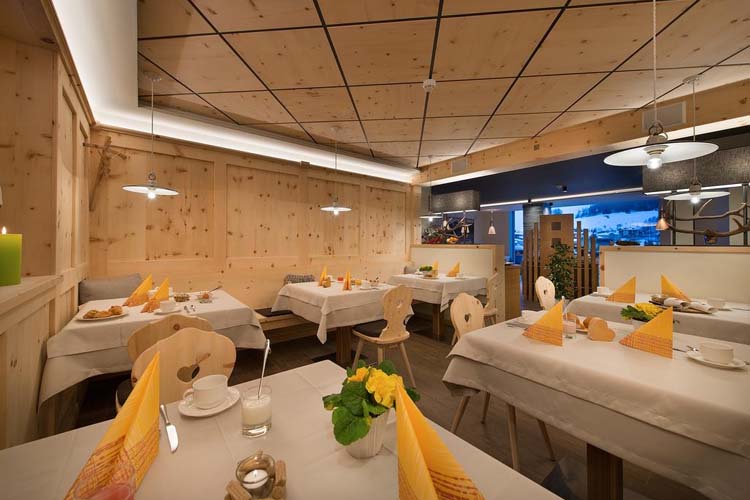Dining Room - Hotel Roberta Alpine - Livigno 