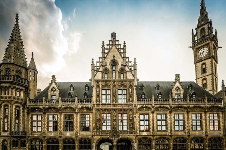Facade - 1898 The Post - Gand
