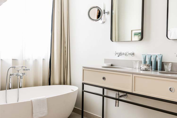 Pillows Grand Hotel Place Rouppe, a boutique hotel in Brussels