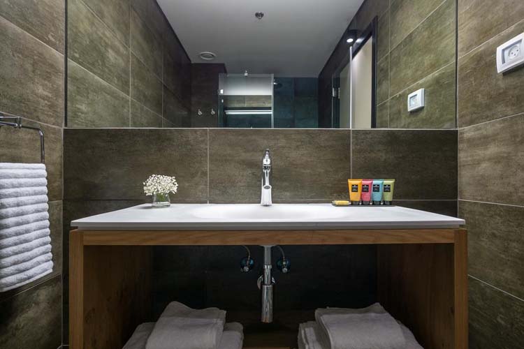 Superior Room - La Cappella Haifa - Haifa