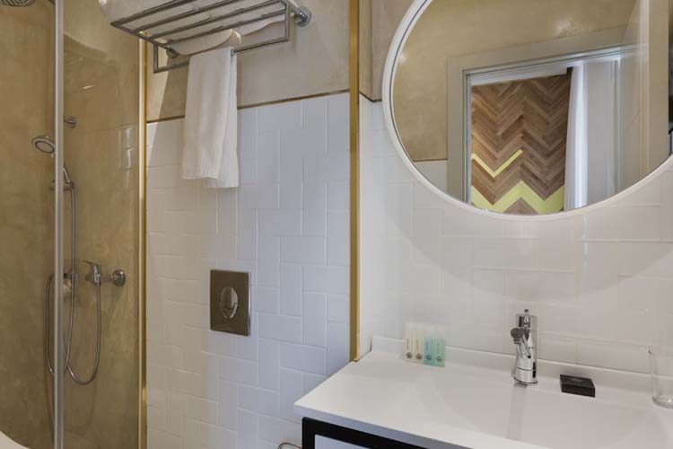 Classic Plus Room - Cucu Hotel - Tel Aviv