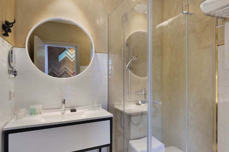 Superior Room - Cucu Hotel - Tel Aviv