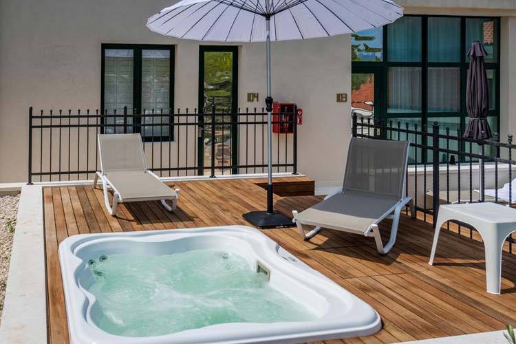 Loft Room - Brown Beach House Croatia - Trogir