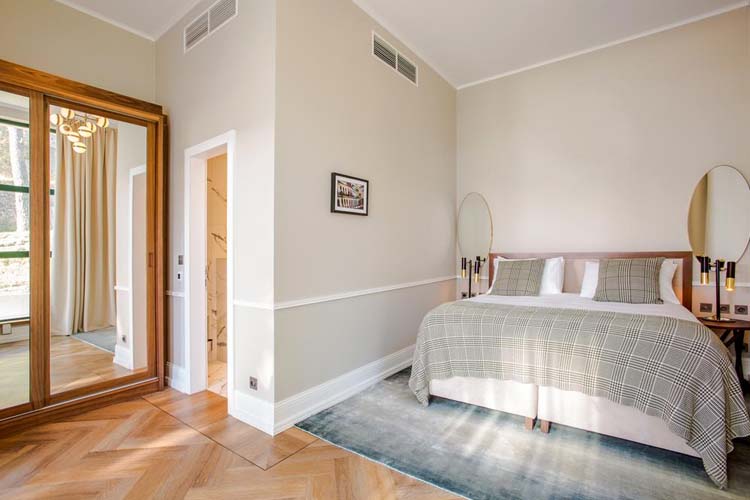 Loft Room - Brown Beach House Croatia - Trogir