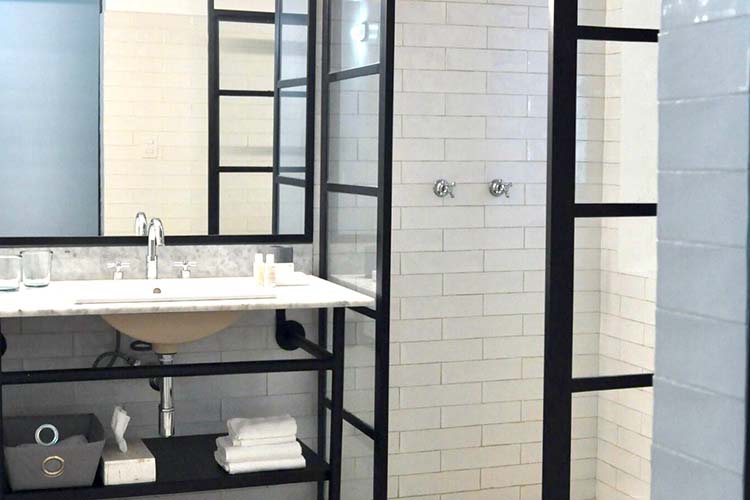 XIV King Room Plus Private Balcony - Las Casas B+B Hotel - Cuernavaca