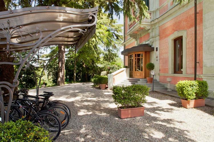 Relais Villa Pomela, a boutique hotel in Piedmont
