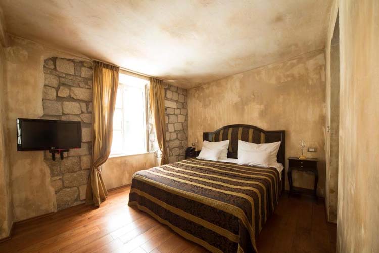 Superior Double Room - Boutique Hotel Astoria - Kotor
