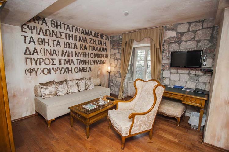 Superior Double Room - Boutique Hotel Astoria - Kotor