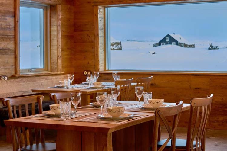 Dining room - Torfhus Retreat - Selfoss
