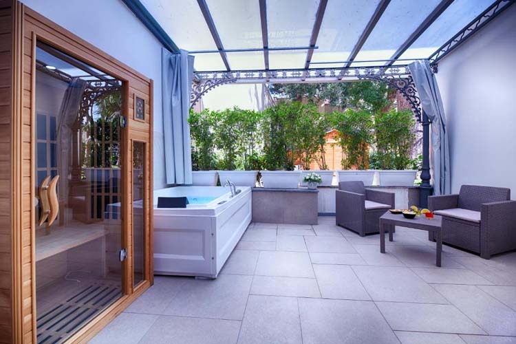 Junior Suite with Sauna - Villa Elisio Hotel & Spa - Naples