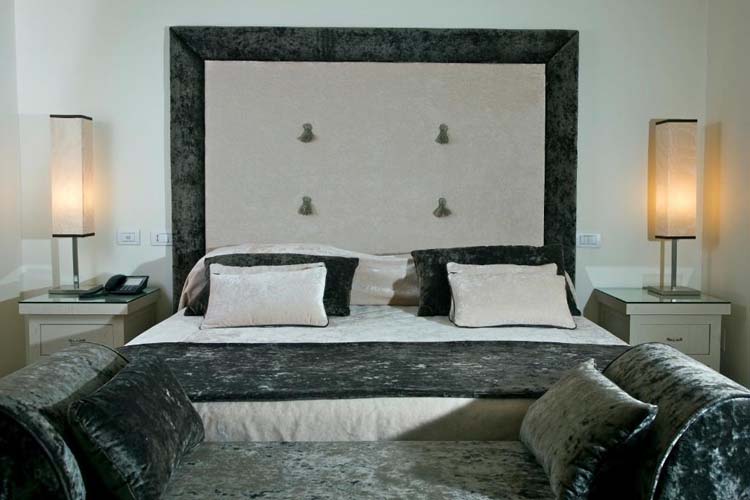  Superior Double or Twin Room - Hotel Palazzo Decumani - Nápoles