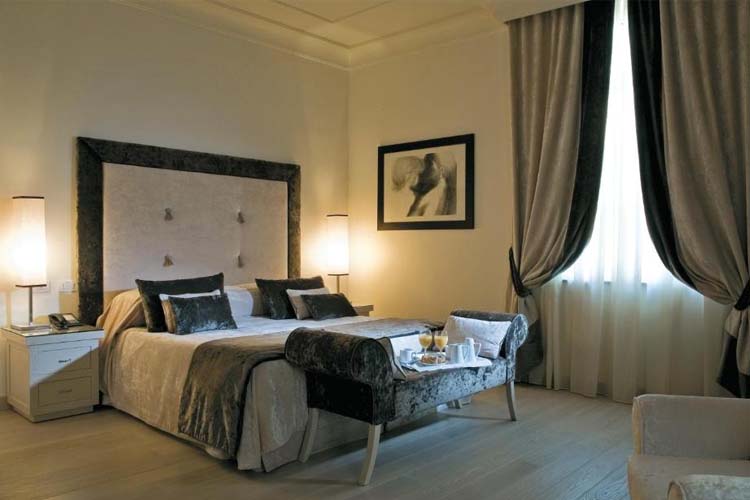 Deluxe Double or Twin Room - Hotel Palazzo Decumani - Nápoles