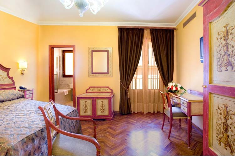 Superior Room - Hotel Palazzo Guardati - Sorrento Coast