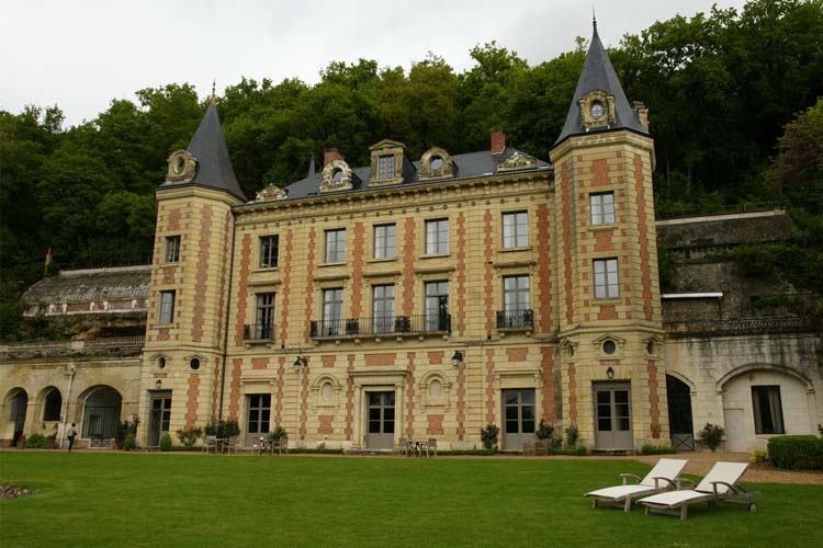 General View - Chateau de Perreux - Nazelles-Négron