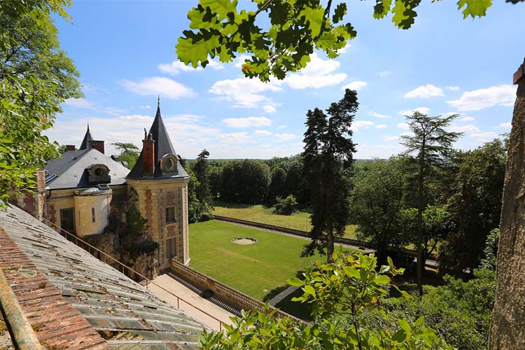 General View - Chateau de Perreux - Nazelles-Négron