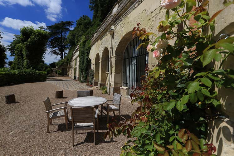 Terrace - Chateau de Perreux - Nazelles-Négron