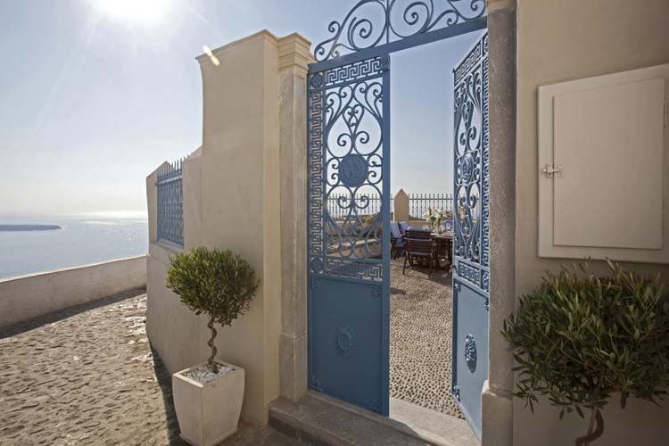 Entrance - Oia Mansion - Oia